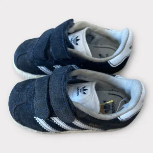 Adidas - Chaussures - Taille 20 - (Petits défauts)
